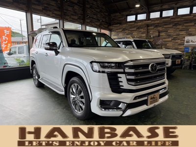 TOYOTA LAND CRUISER 300 - 1