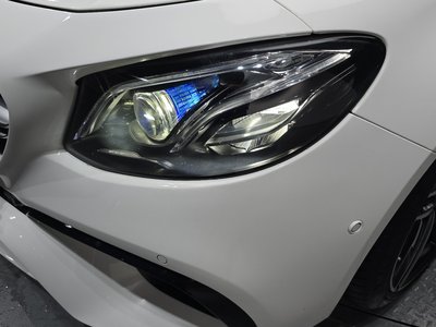 MERCEDES-BENZ E-CLASS - 9