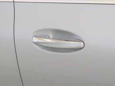 2025 Mercedes-BENZ GLA 缩略图 12