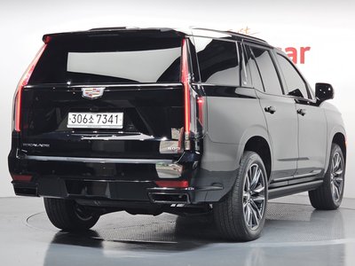 CADILLAC ESCALADE - 4