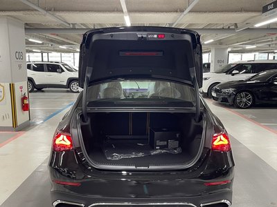 MERCEDES-BENZ E-CLASS - 10