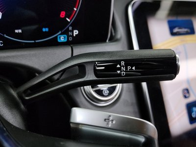 MERCEDES-BENZ E-CLASS - 9