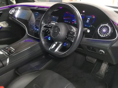 MERCEDES-BENZ EQE - 3