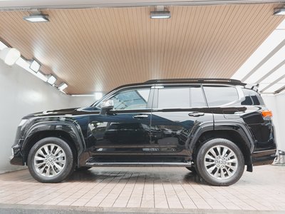 TOYOTA LAND CRUISER - 8