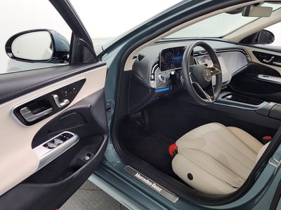 MERCEDES-BENZ E-CLASS - 10