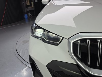 2024 BMW 5 SERIES photo 9