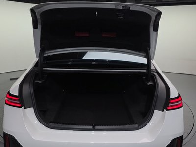 2024 BMW 5 SERIES — миниатюра 26