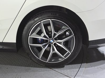 2024 BMW 5 SERIES photo 8