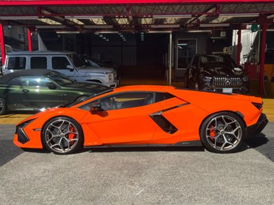 LAMBORGHINI REVUELTO - 6