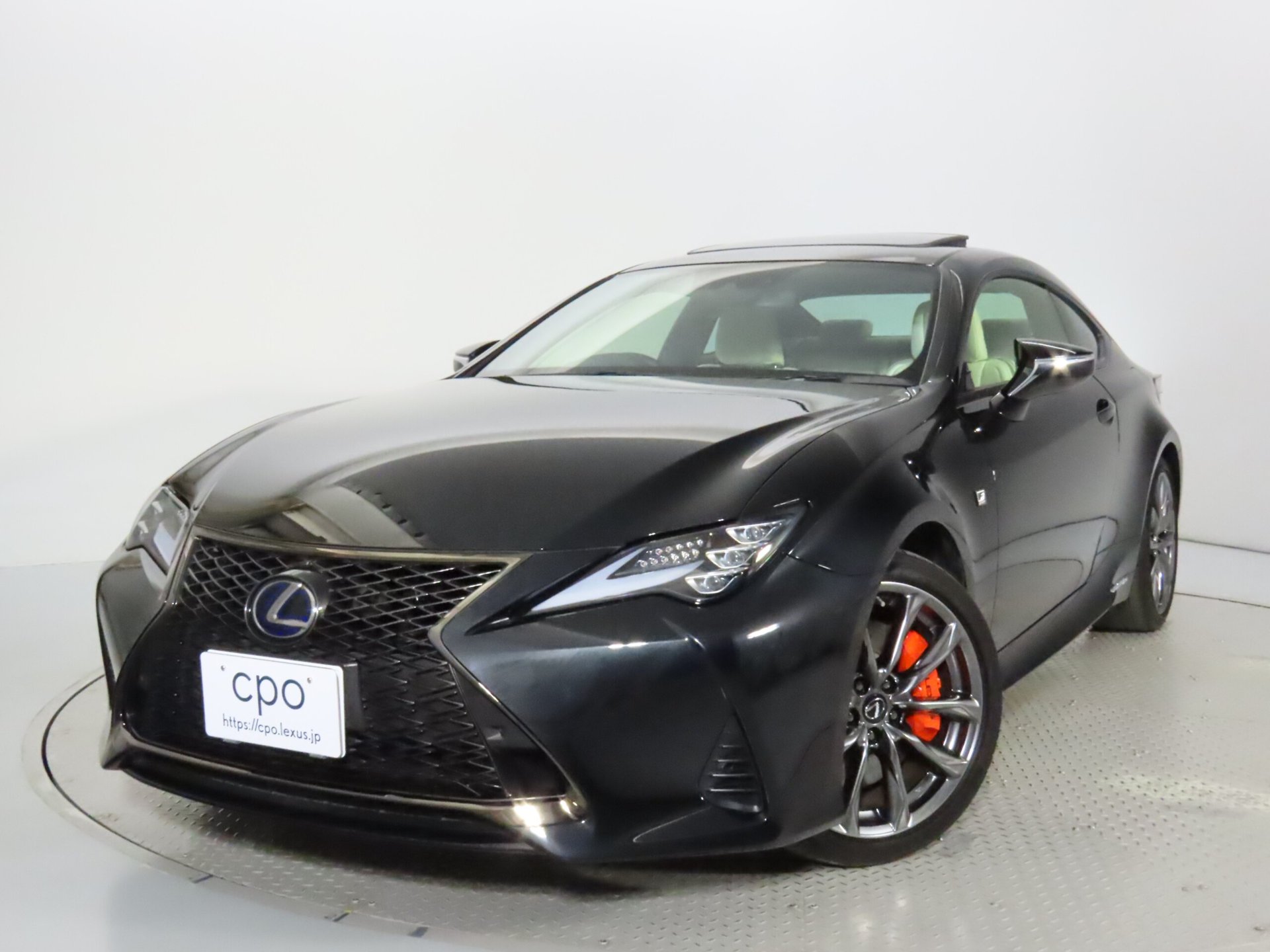 LEXUS RC - View 1