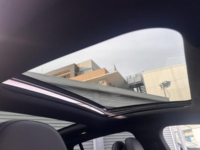 MERCEDES-BENZ EQE - 8