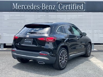 MERCEDES-BENZ GLA - 4