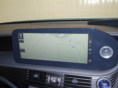 صورة 2 لـ 2021 Lexus LS