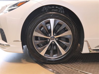 صورة مصغرة 20 لـ 2021 Lexus LS