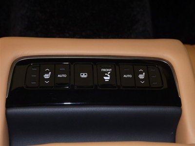 صورة مصغرة 12 لـ 2021 Lexus LS
