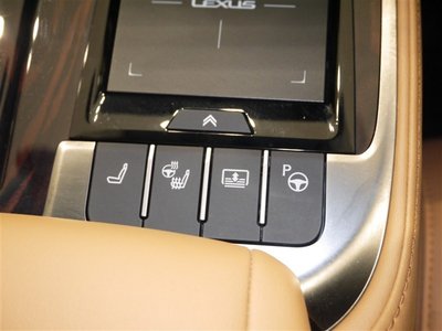 صورة مصغرة 11 لـ 2021 Lexus LS