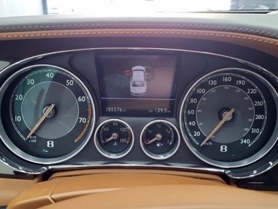 BENTLEY FLYING SPUR - 8