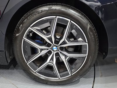 صورة 8 لـ 2024 BMW 5 SERIES