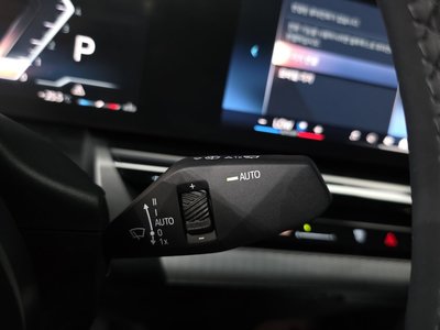 2024 BMW 5 SERIES — миниатюра 28
