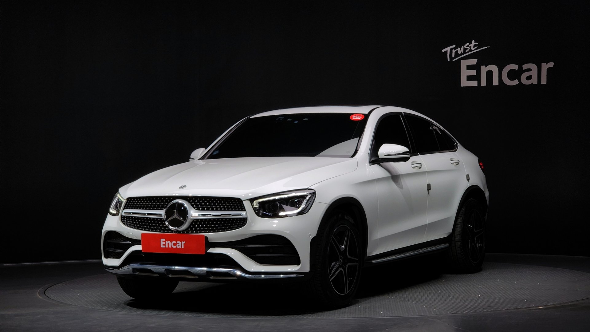 MERCEDES-BENZ GLC - View 1