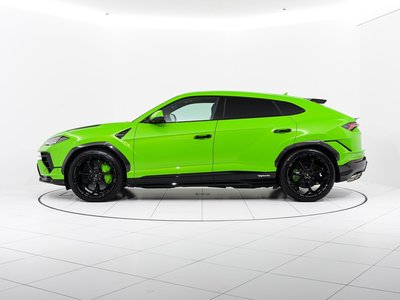 LAMBORGHINI URUS - 5