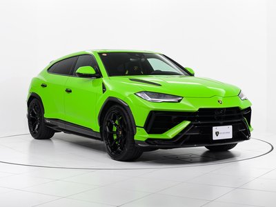 LAMBORGHINI URUS - 1