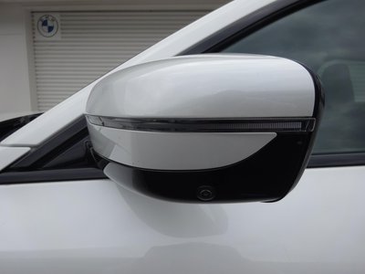 2025 BMW I4 thumbnail 11