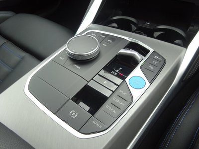 2025 BMW I4 thumbnail 32