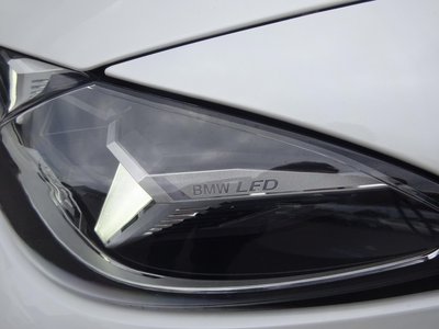 2025 BMW I4 thumbnail 13