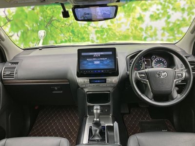 TOYOTA LAND CRUISER PRADO - 6