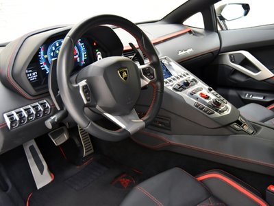 2019 Lamborghini AVENTADOR — миниатюра 25