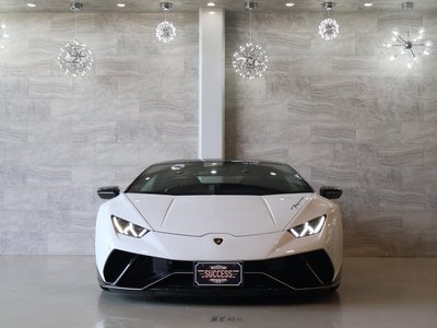 2018 Lamborghini HURACAN photo 3