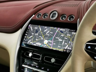 صورة 14 لـ 2021 Aston Martin DBX