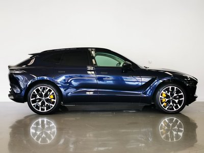 صورة 31 لـ 2021 Aston Martin DBX