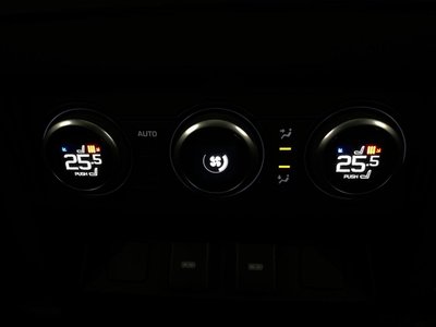 صورة مصغرة 39 لـ 2023 LAND Rover DEFENDER
