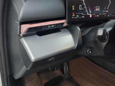 2025 BMW 5 SERIES 缩略图 28