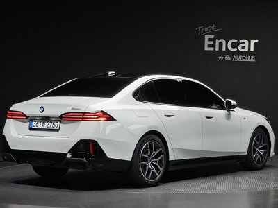 BMW 5 SERIES - 3