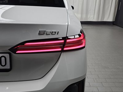 BMW 5 SERIES - 10