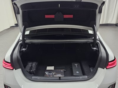 2025 BMW 5 SERIES 缩略图 24