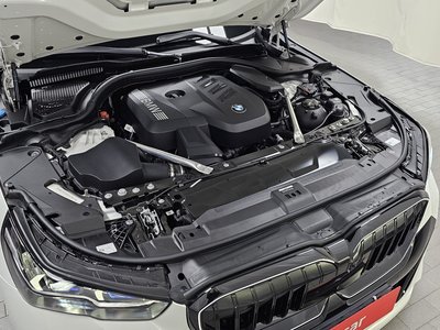 BMW 5 SERIES - 7