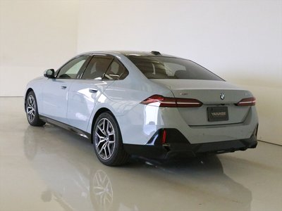 2025 BMW 5 SERIES 照片 4