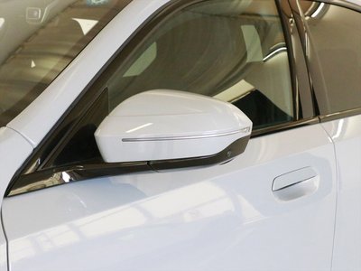 2025 BMW 5 SERIES 照片 7