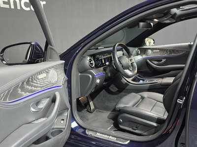 MERCEDES-BENZ E-CLASS - 10