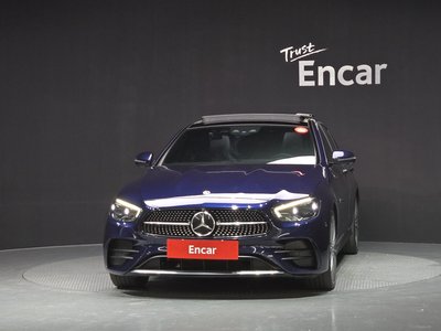 MERCEDES-BENZ E-CLASS - 2