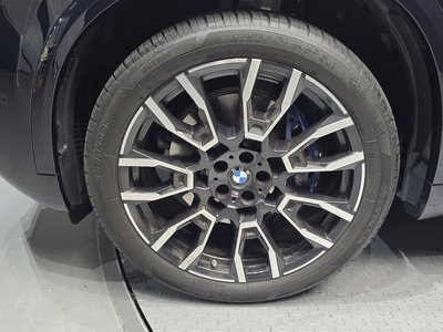 صورة 6 لـ 2025 BMW X5