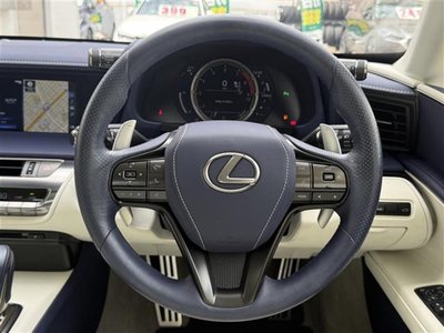 2022 Lexus LC CONVERTIBLE — миниатюра 17