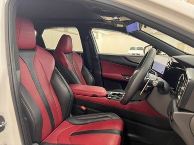 صورة 8 لـ 2023 Lexus NX