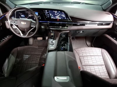 CADILLAC ESCALADE 5TH GENERATION - 5