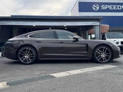 PORSCHE PANAMERA - 5