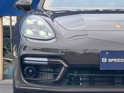 PORSCHE PANAMERA - 10